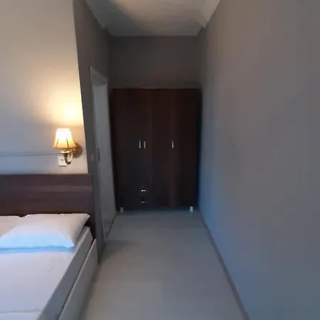 Elda Prestige Apt Apartment *
